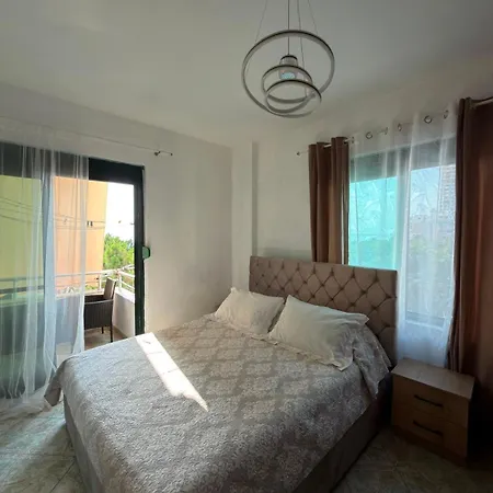 Blue Sky Apartment Appartement *