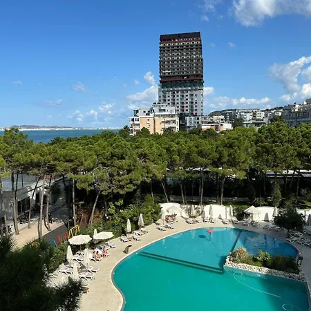 Blue Sky Apartment Appartement